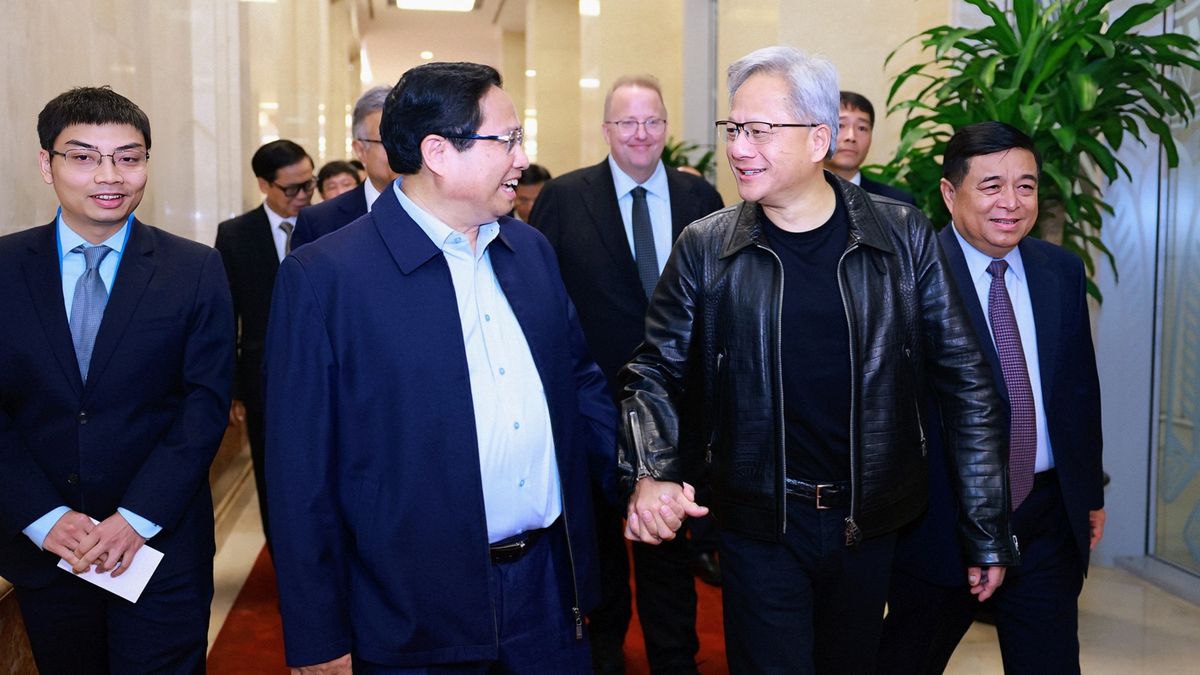 AI Center Students Win First Prize at ASEAN AI Challenge 2025